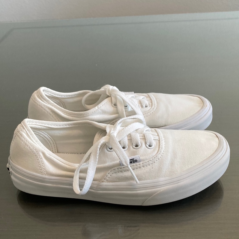 Girls Vans White Lace Up Size 4 Canvas Shoes